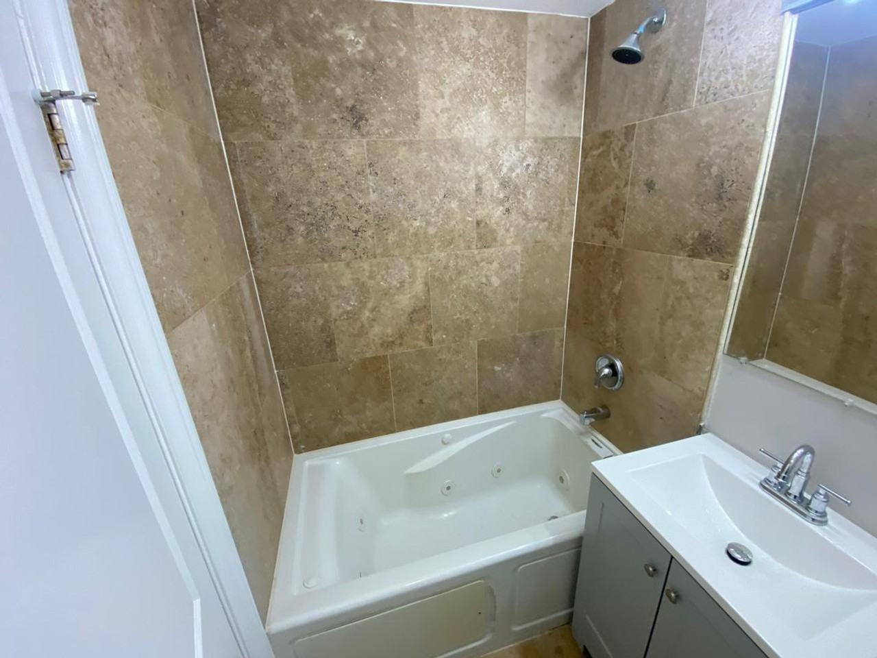 10 N Sheridan Rd. - Photo 3 of 20