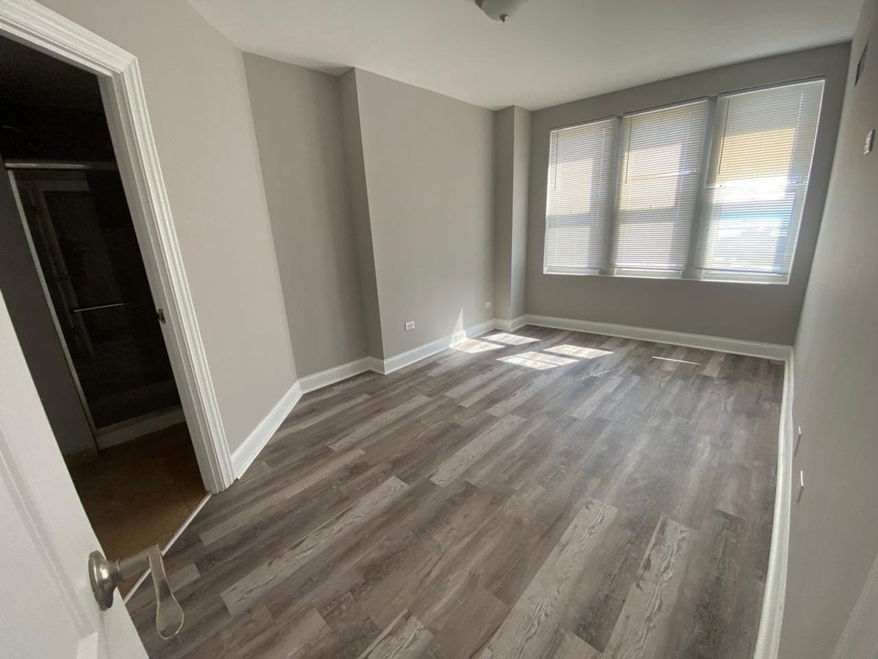 10 N Sheridan Rd. - Photo 5 of 20