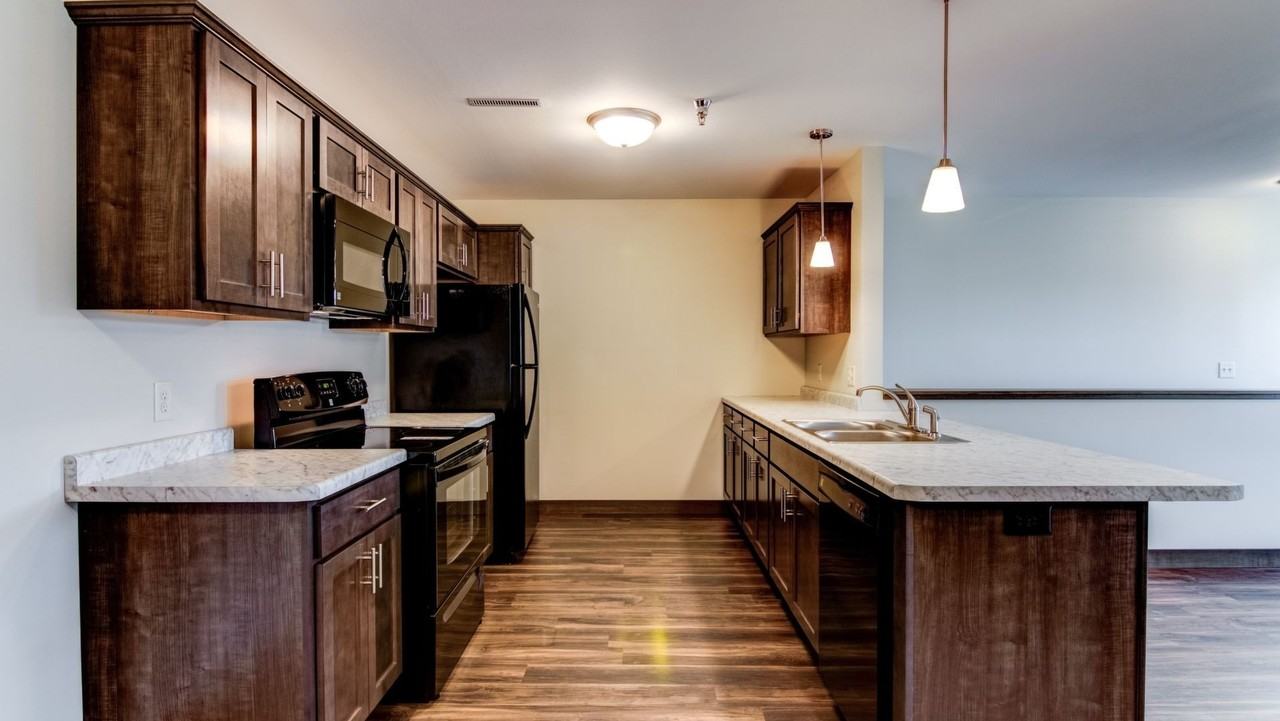 Starr Avenue Apartments - Photo 4 of 21