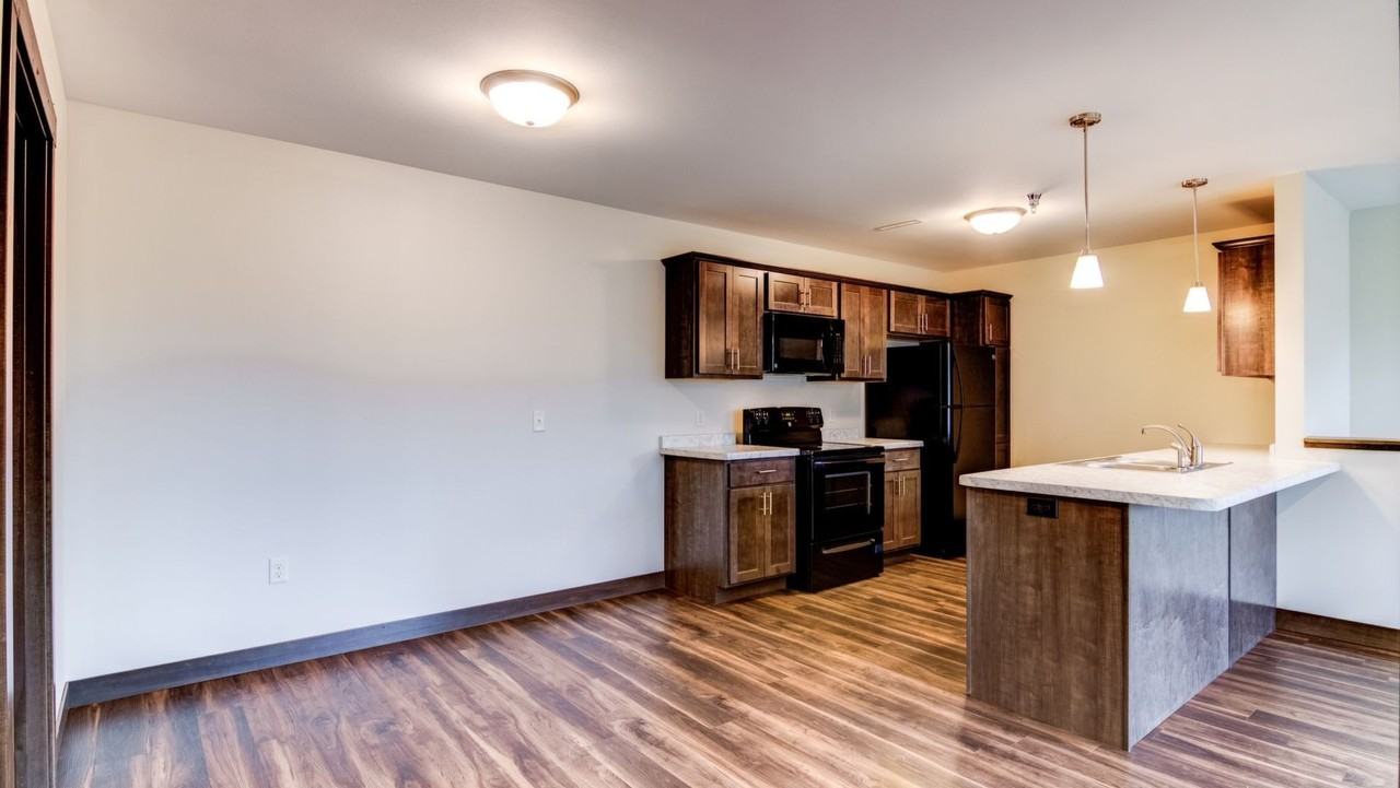 Starr Avenue Apartments - Photo 7 of 21