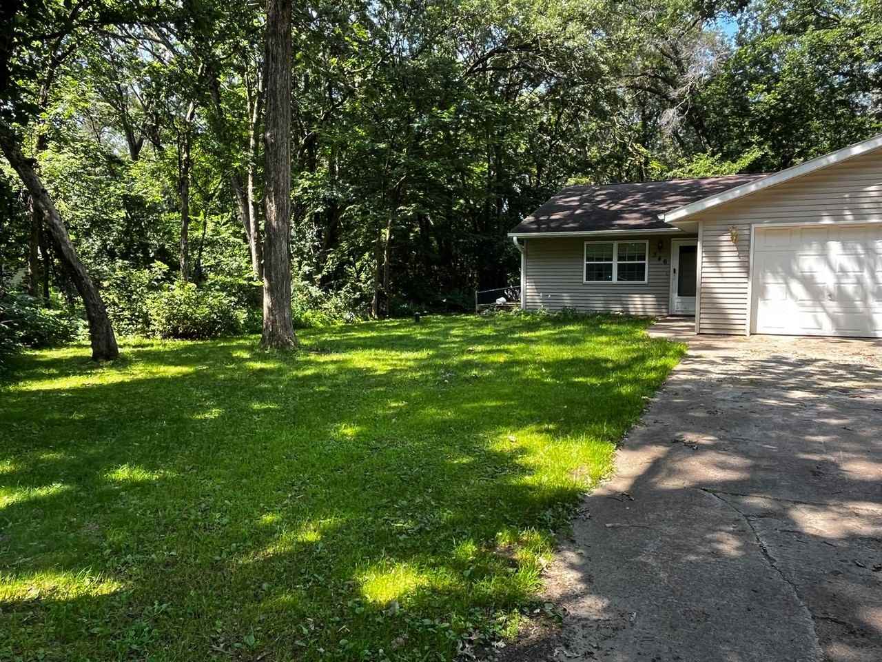 344 Pavelski Rd - Photo 2 of 9