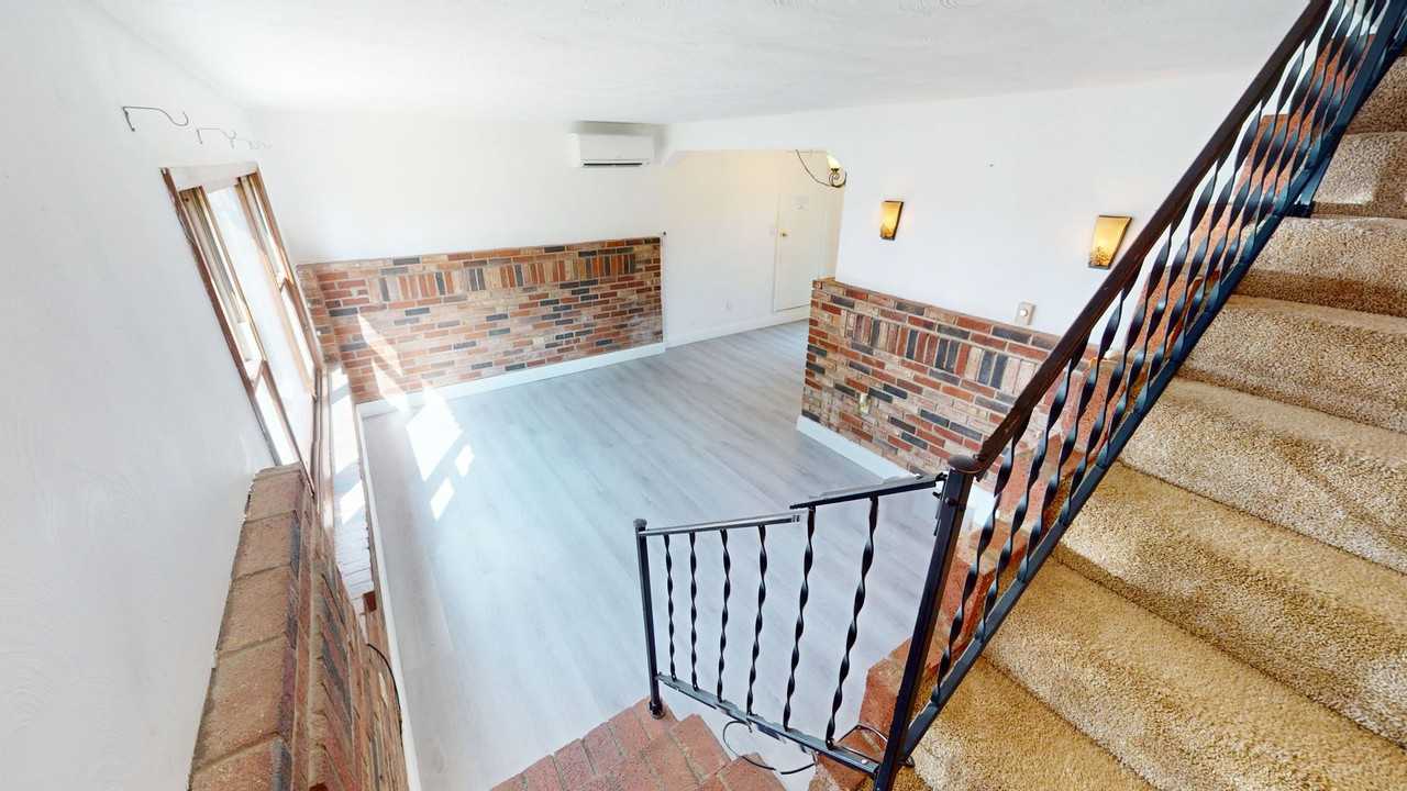 101 Arbor Drive - Photo 2 of 12