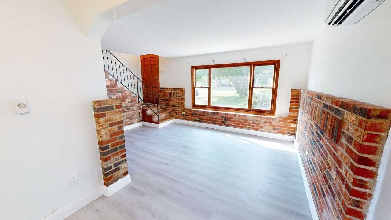 101 Arbor Drive - Photo 3 of 12