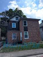 featured image of 250 Locust St