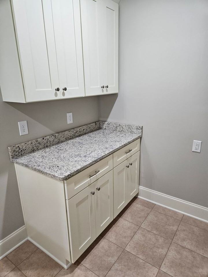 743 SHOTWELL - Photo 3 of 8