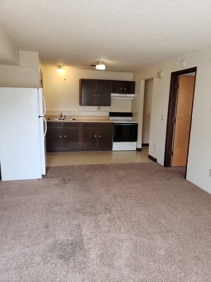 1640 Vuecrest - Photo 2 of 7