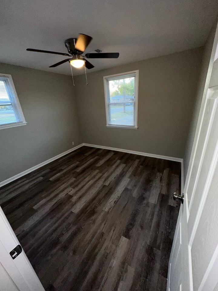 725 Kent Dr. - Photo 2 of 14