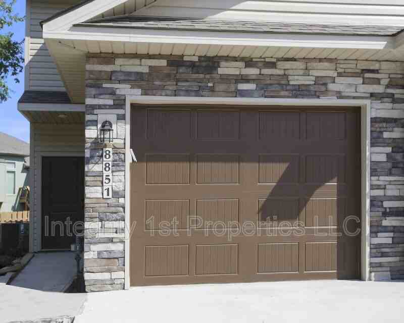 8831 N Helena Ave - Photo 4 of 14