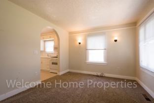 422 SE Date Ave - Photo 1 of 1