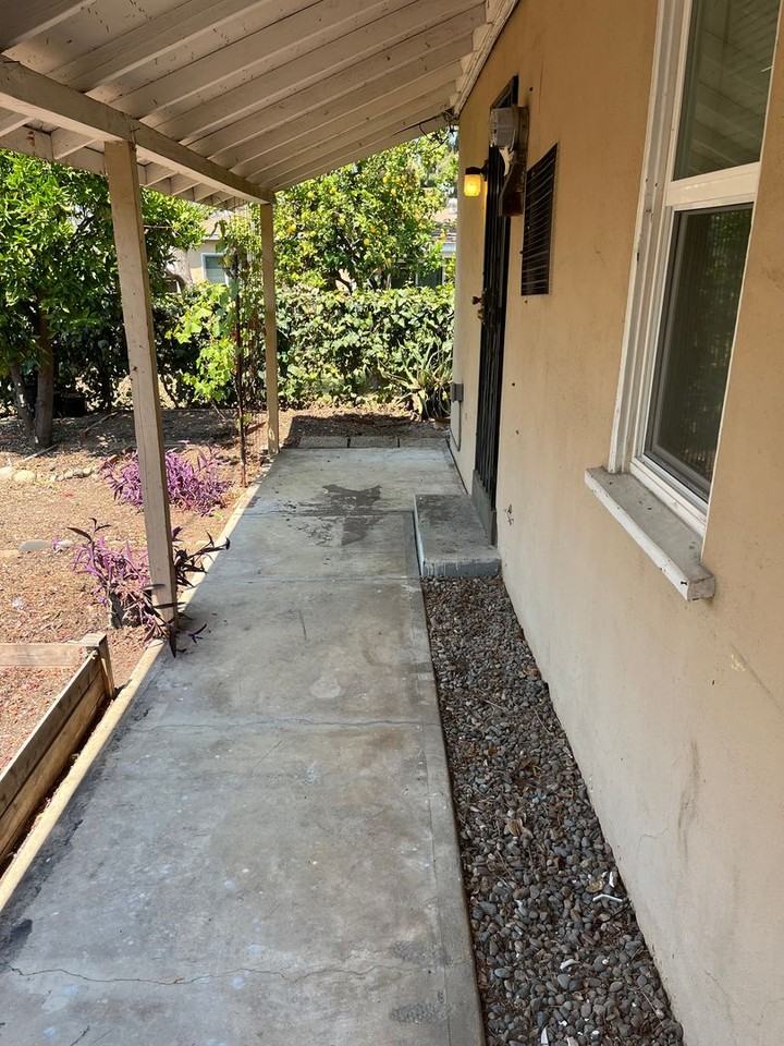 163 Pointsettia Ave. - Photo 2 of 6