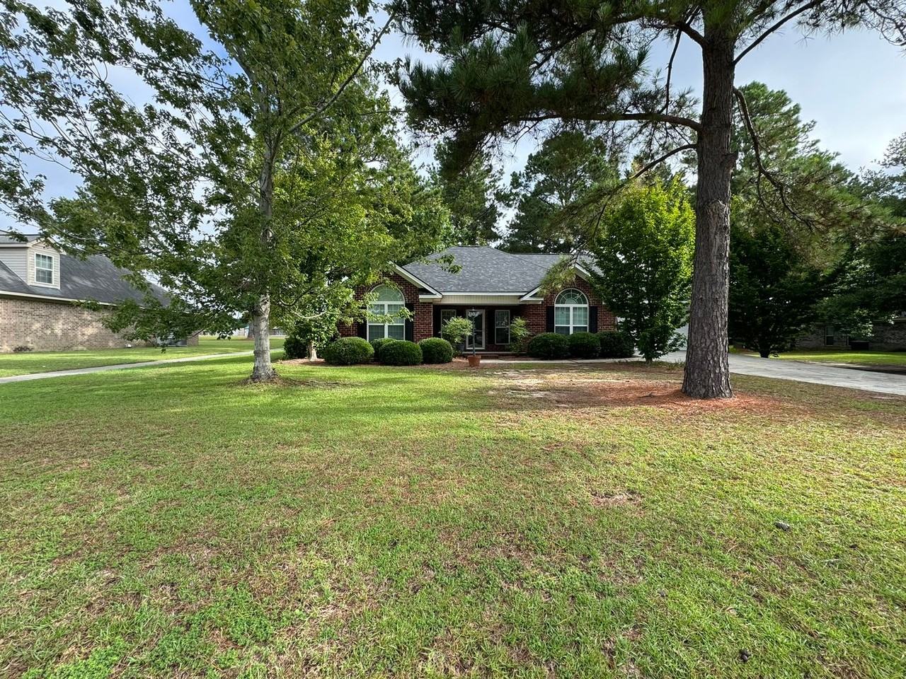 1006 Moss Creek Cir - Photo 2 of 20