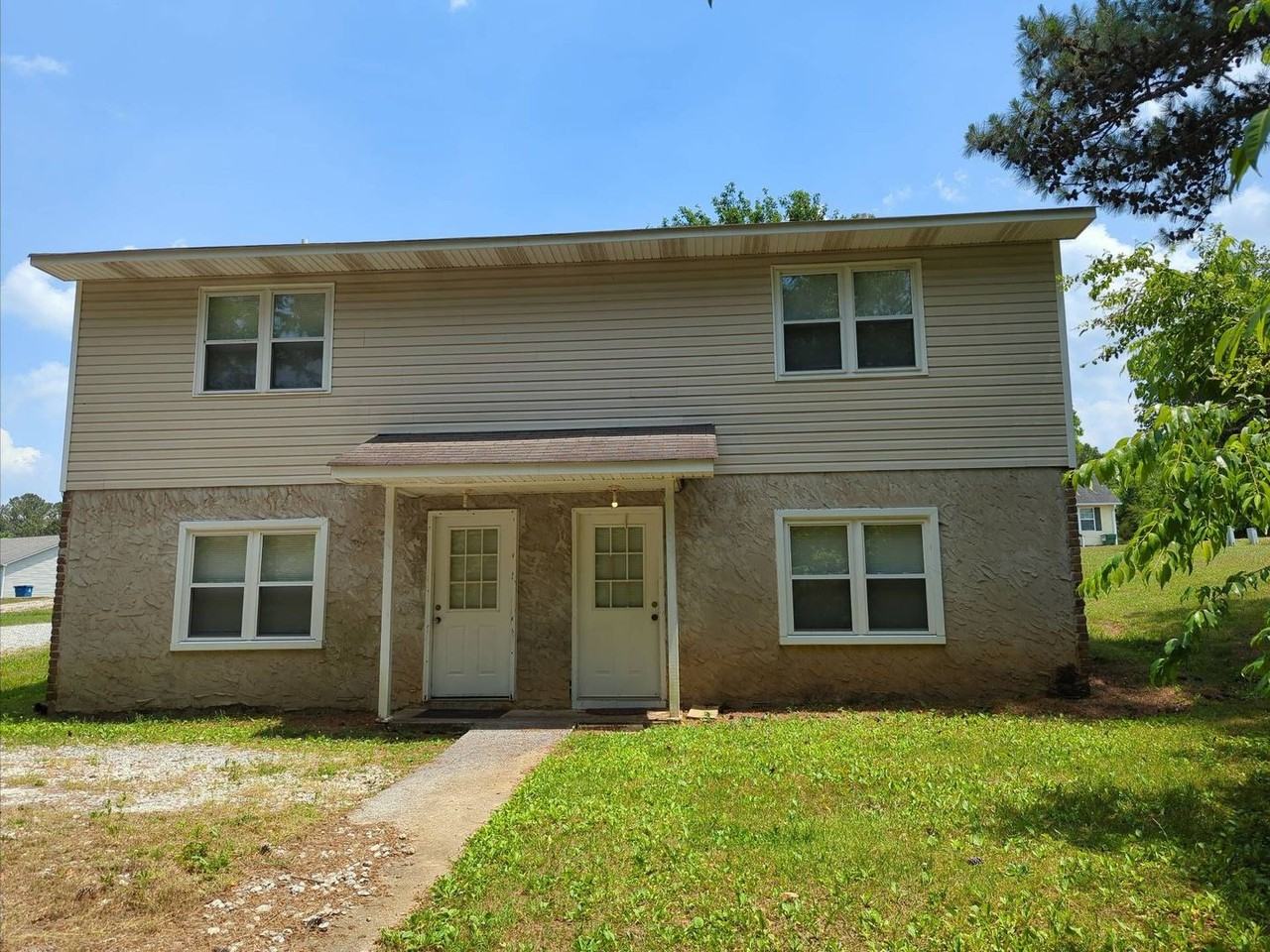 45 Summerfield Rd - Photo 2 of 7