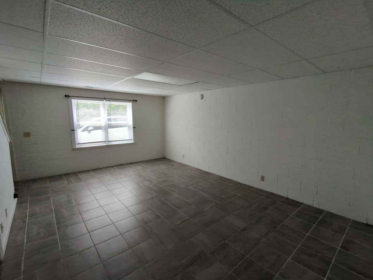 45 Summerfield Rd - Photo 3 of 7