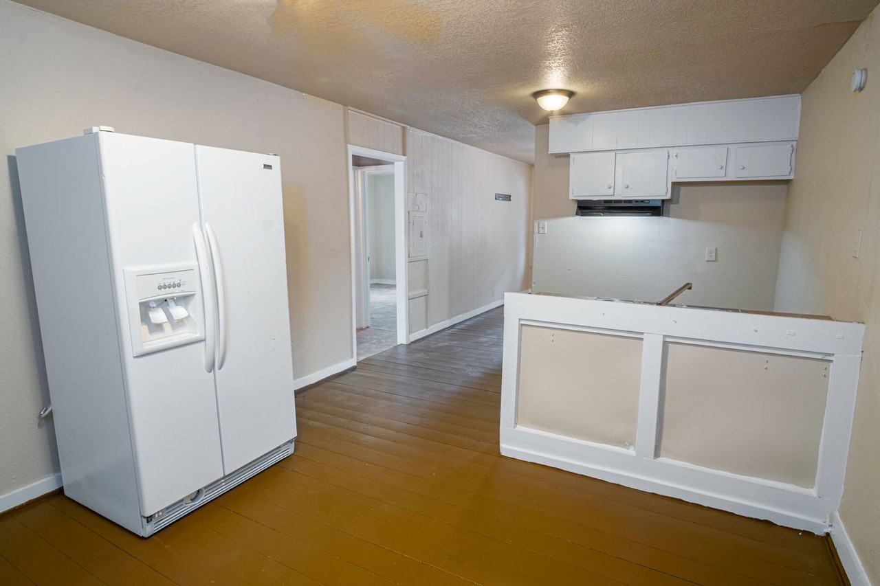 1319 Dawson St - Photo 7 of 13