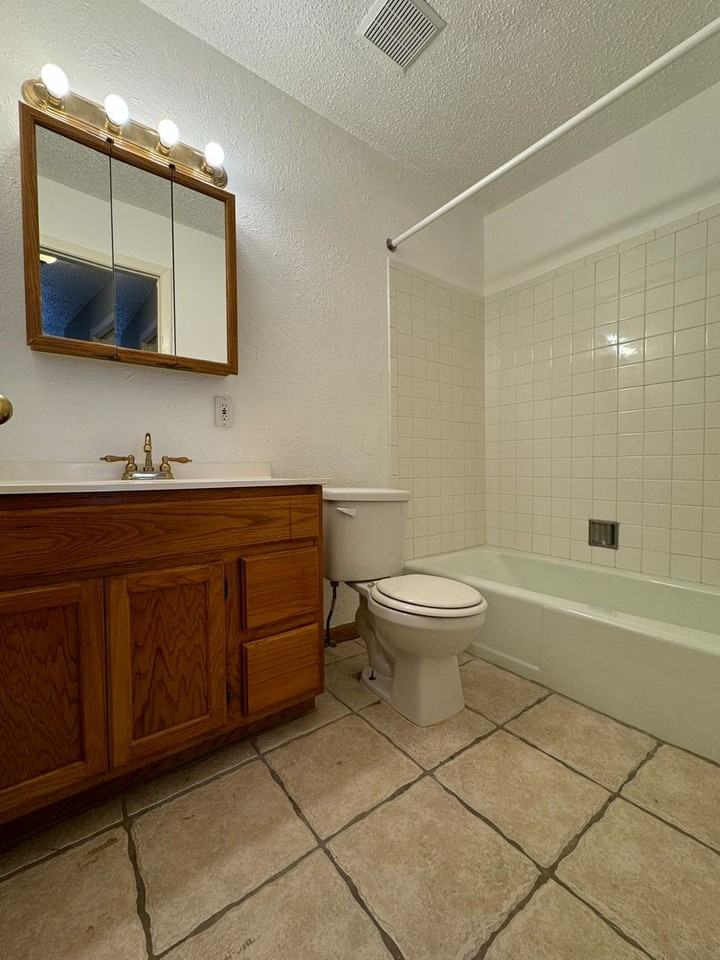 7007 Sw Green Terrace Blvd - Photo 7 of 14