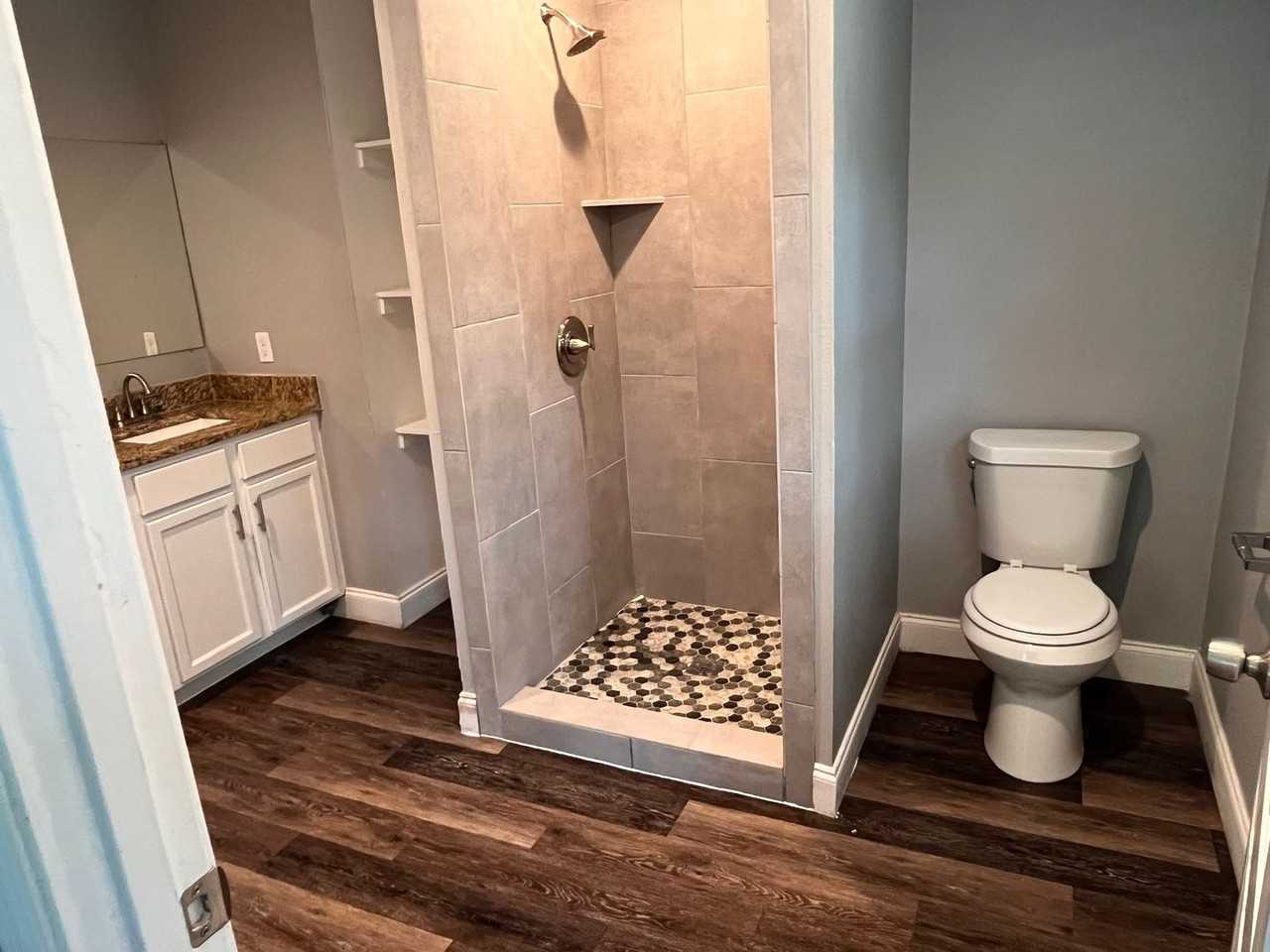 105 Monroe St - Photo 2 of 18