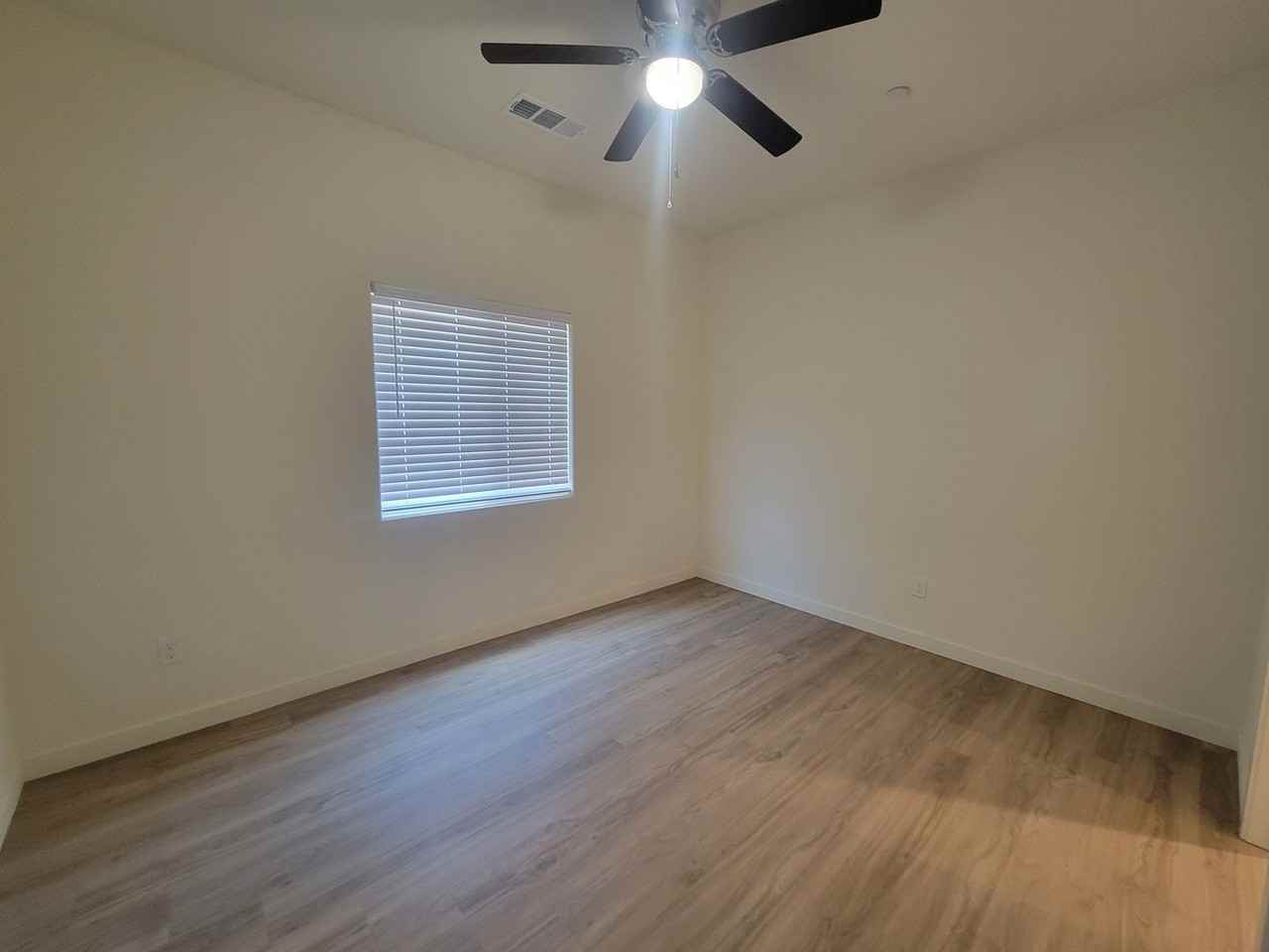 8522 Frankie Lou St - Photo 5 of 8