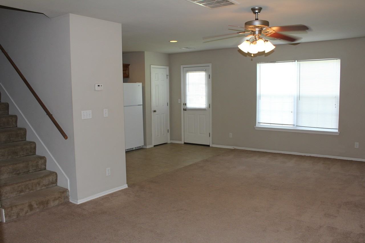 2977/2979 CD - Photo 2 of 11