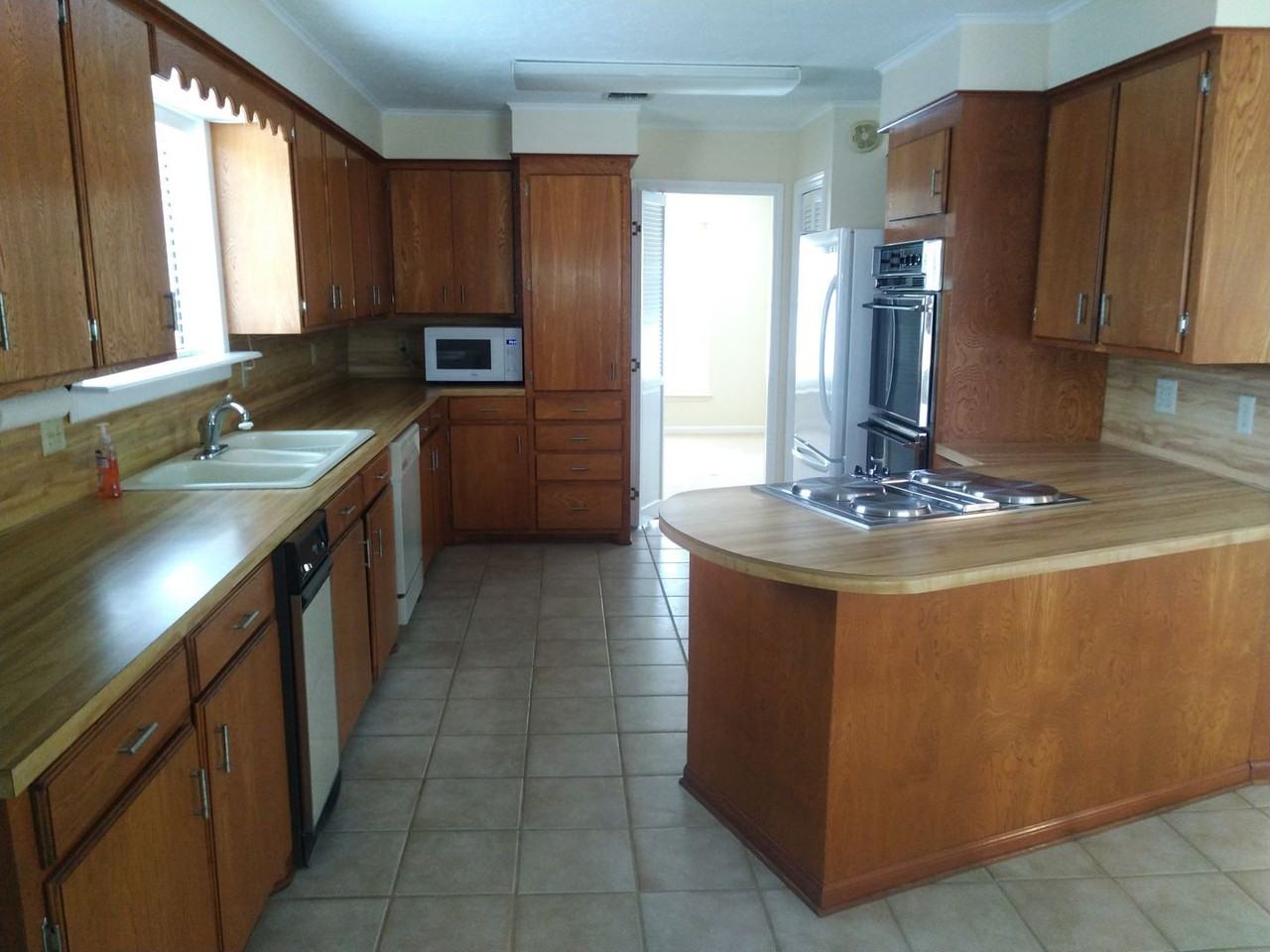 144 Kristy Ln - Photo 2 of 10