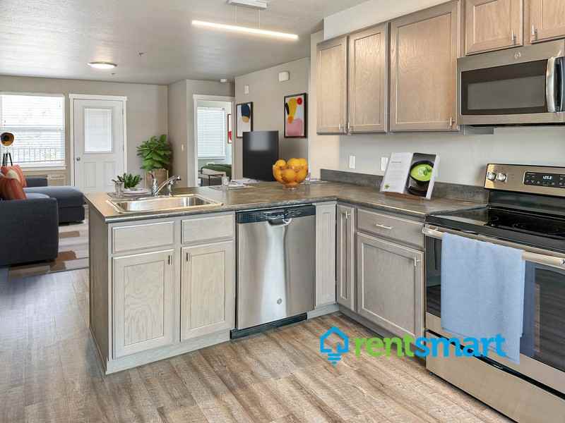 1515 South Ave W #5 - Photo 2 of 27