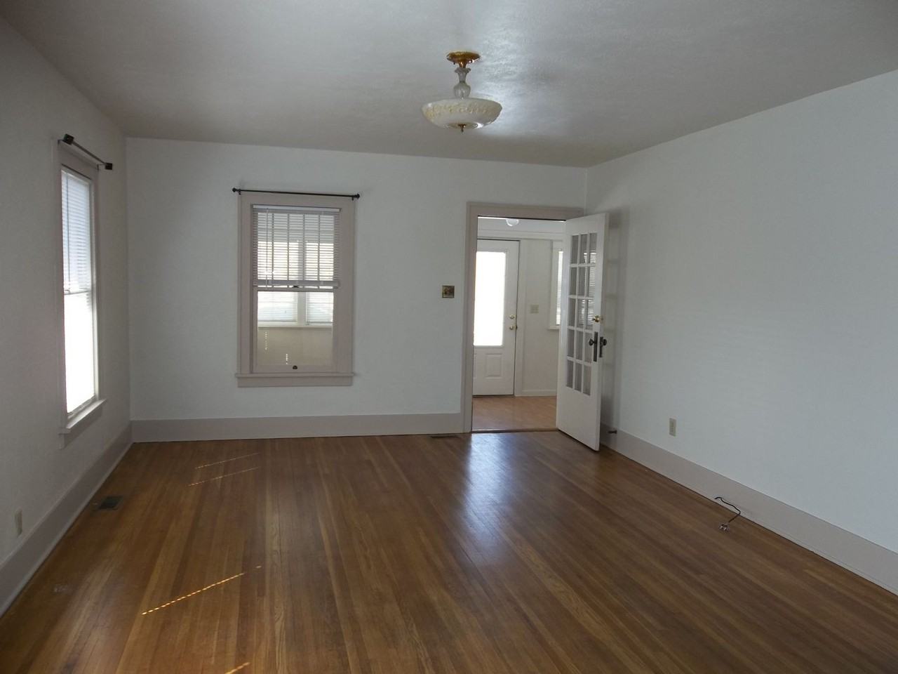 216 N. Sherwood St. - Photo 3 of 12