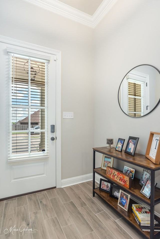 42 Crowder Dr - Photo 2 of 25