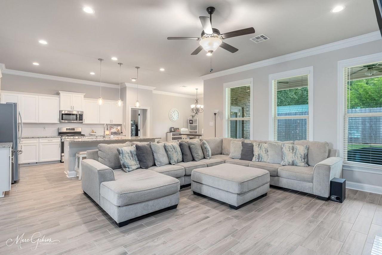 42 Crowder Dr - Photo 3 of 25