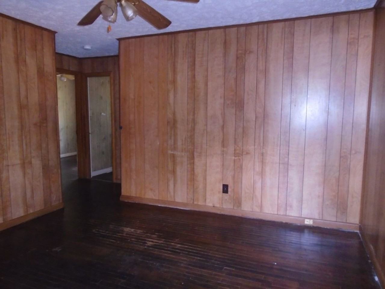 310 Old Shaw Rd - Photo 3 of 13