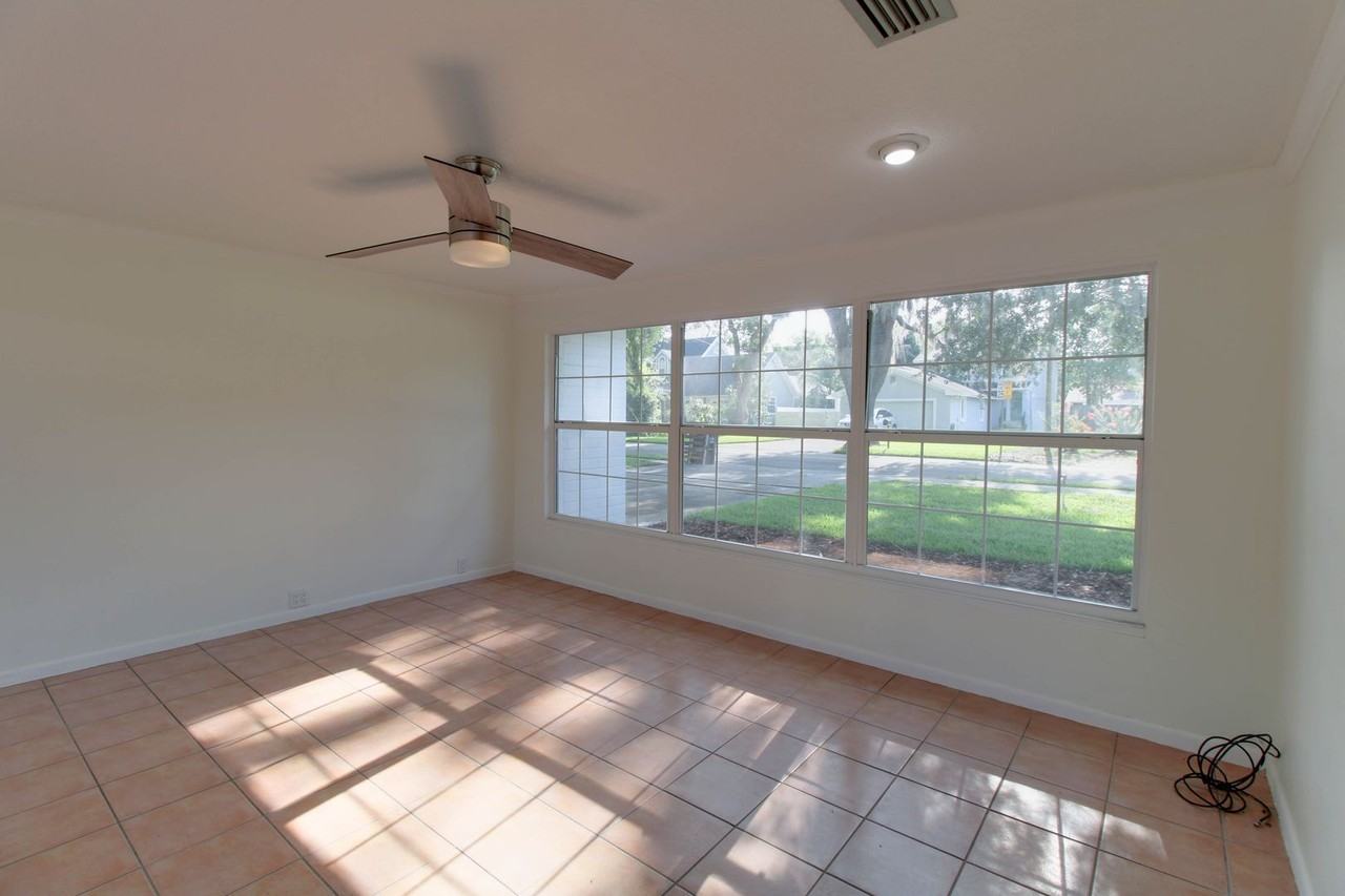 1667 Mizell Ave - Photo 6 of 20