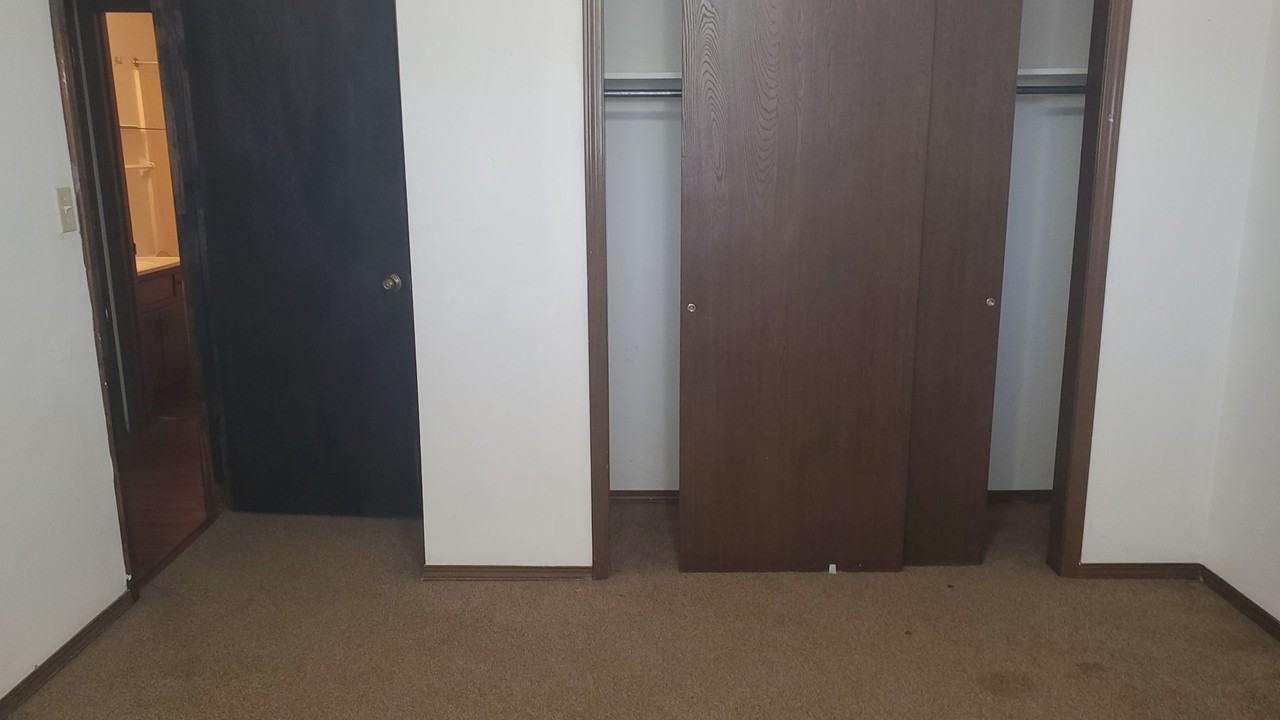 1685 S Sonora Dr - Photo 7 of 14