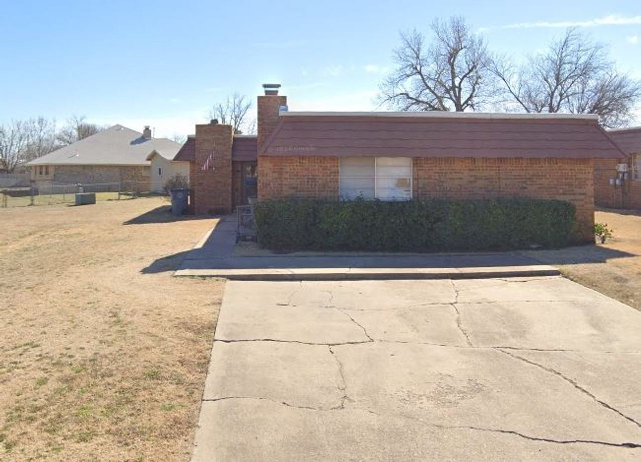 6607 Nw Denver Ave - Photo 2 of 11