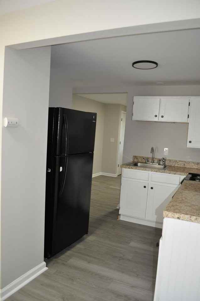 98-100 Linden Place - Photo 2 of 12