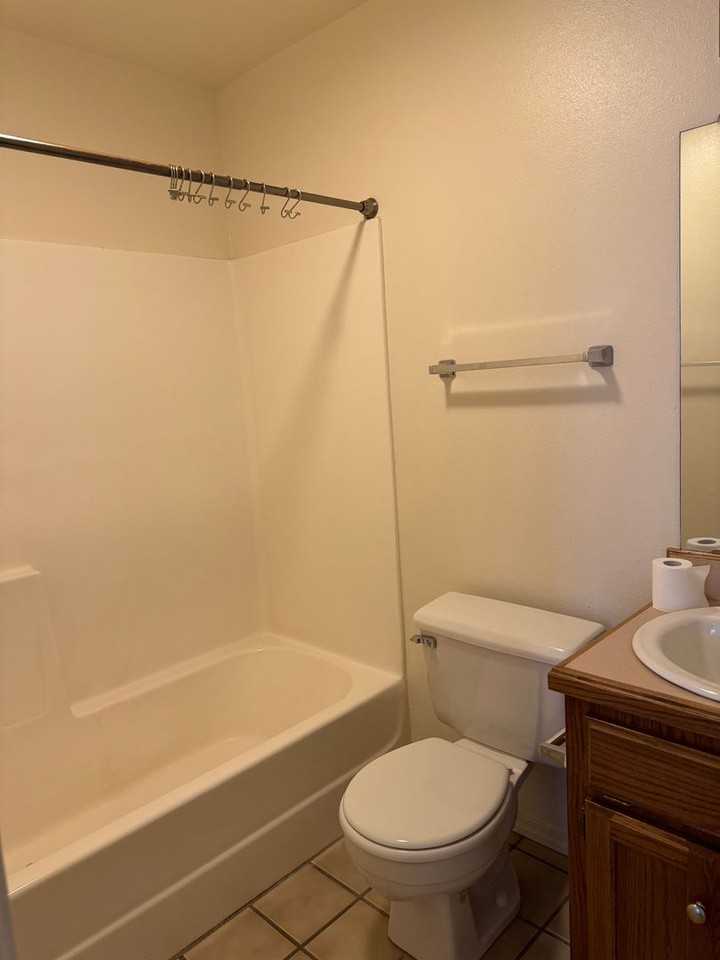 1311 South Commerce Avenue - Photo 3 of 6