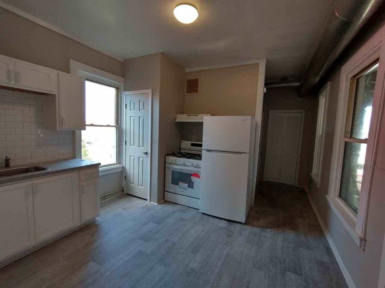 78 Newton St
