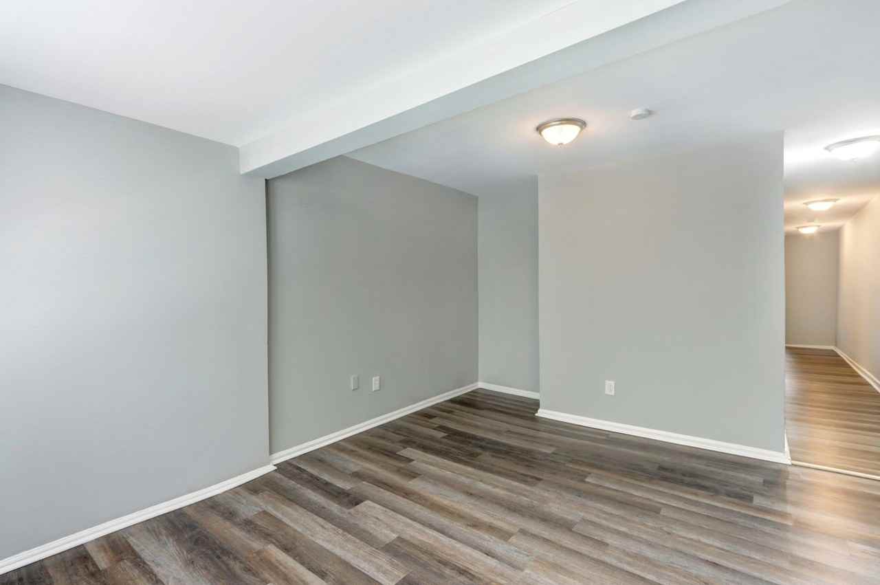 917 West Victory Drive - Photo 4 of 29