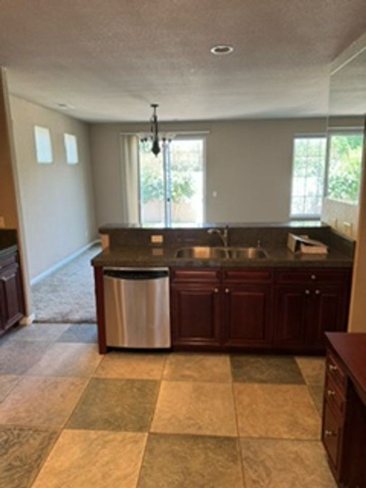 1825 Resistol Dr - Photo 6 of 20