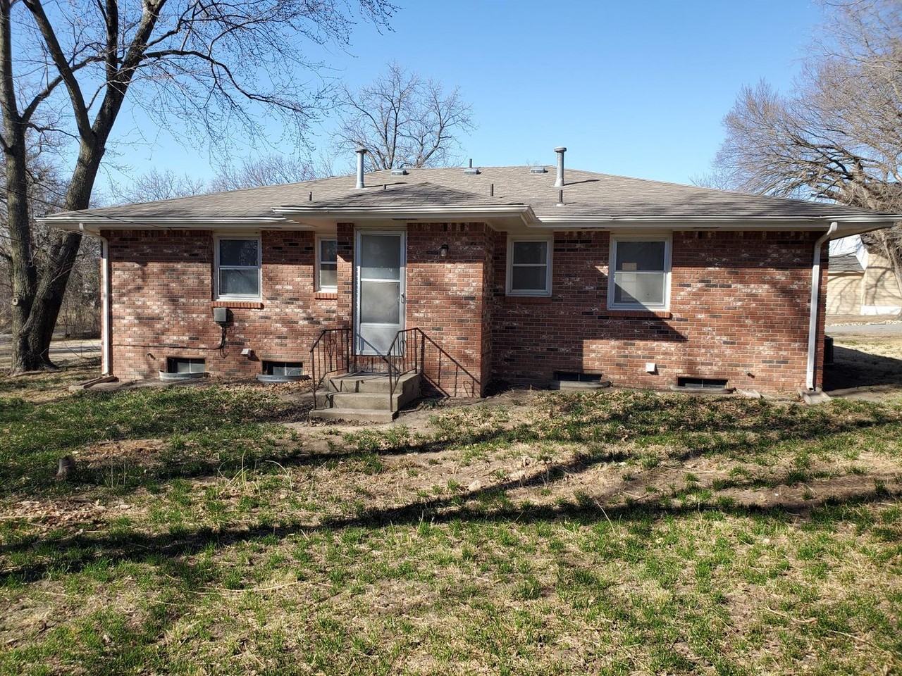 129 Arkansas St - Photo 2 of 19