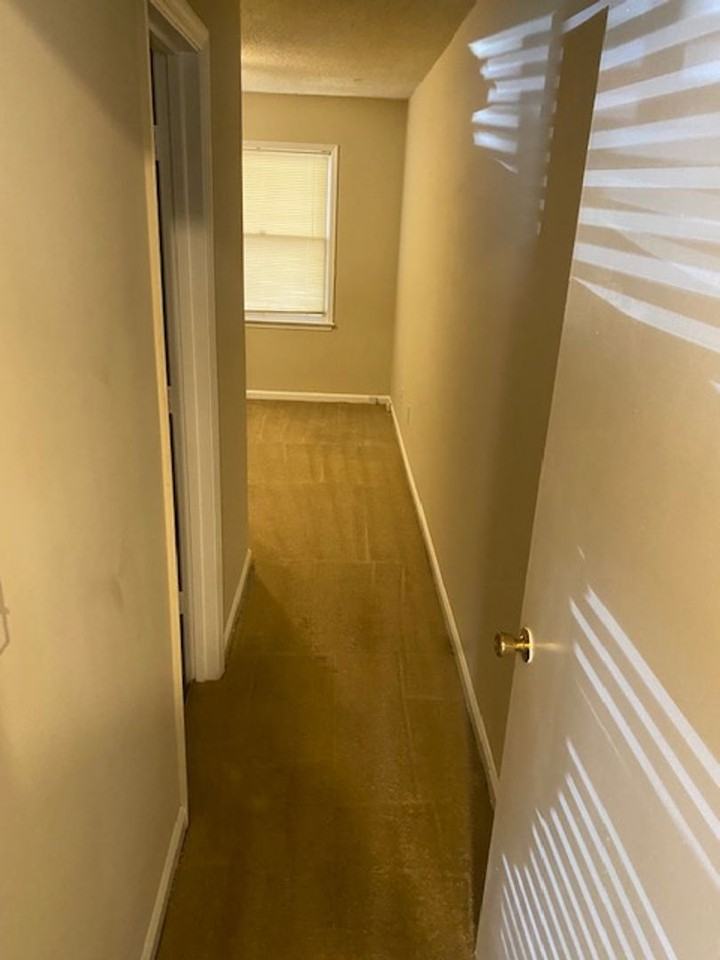 1215 Oakplace Drive - Photo 3 of 32