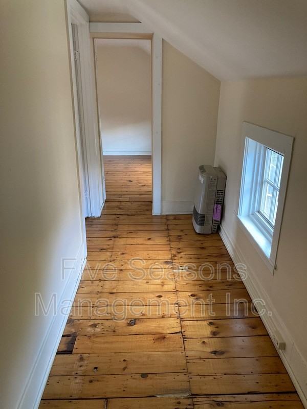 Pine St - Photo 6 of 11