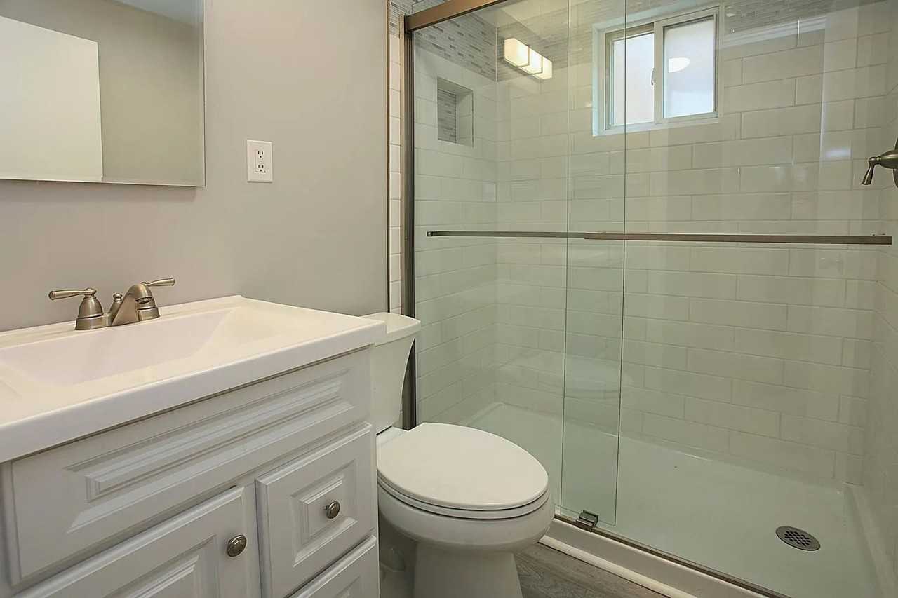 251 Dakota Ave - Photo 7 of 17