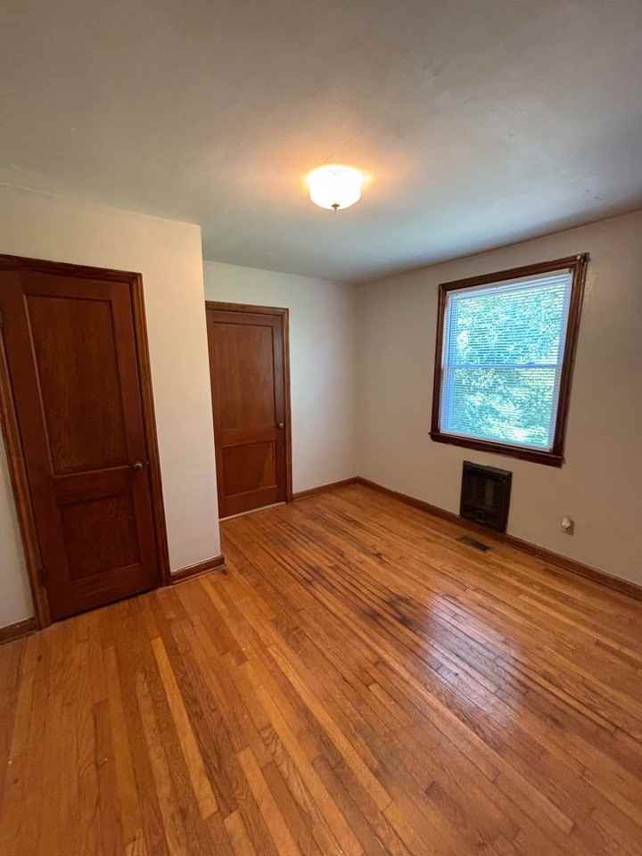 1240 East Moody Avenue - Photo 7 of 15