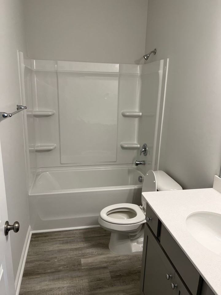 40 Hidden Pointe Dr - Photo 4 of 15