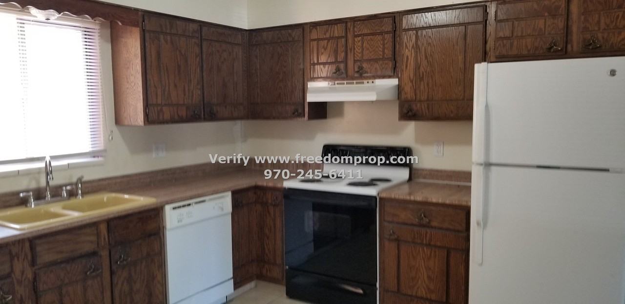 1311 N 16th Street - Photo 2 of 8