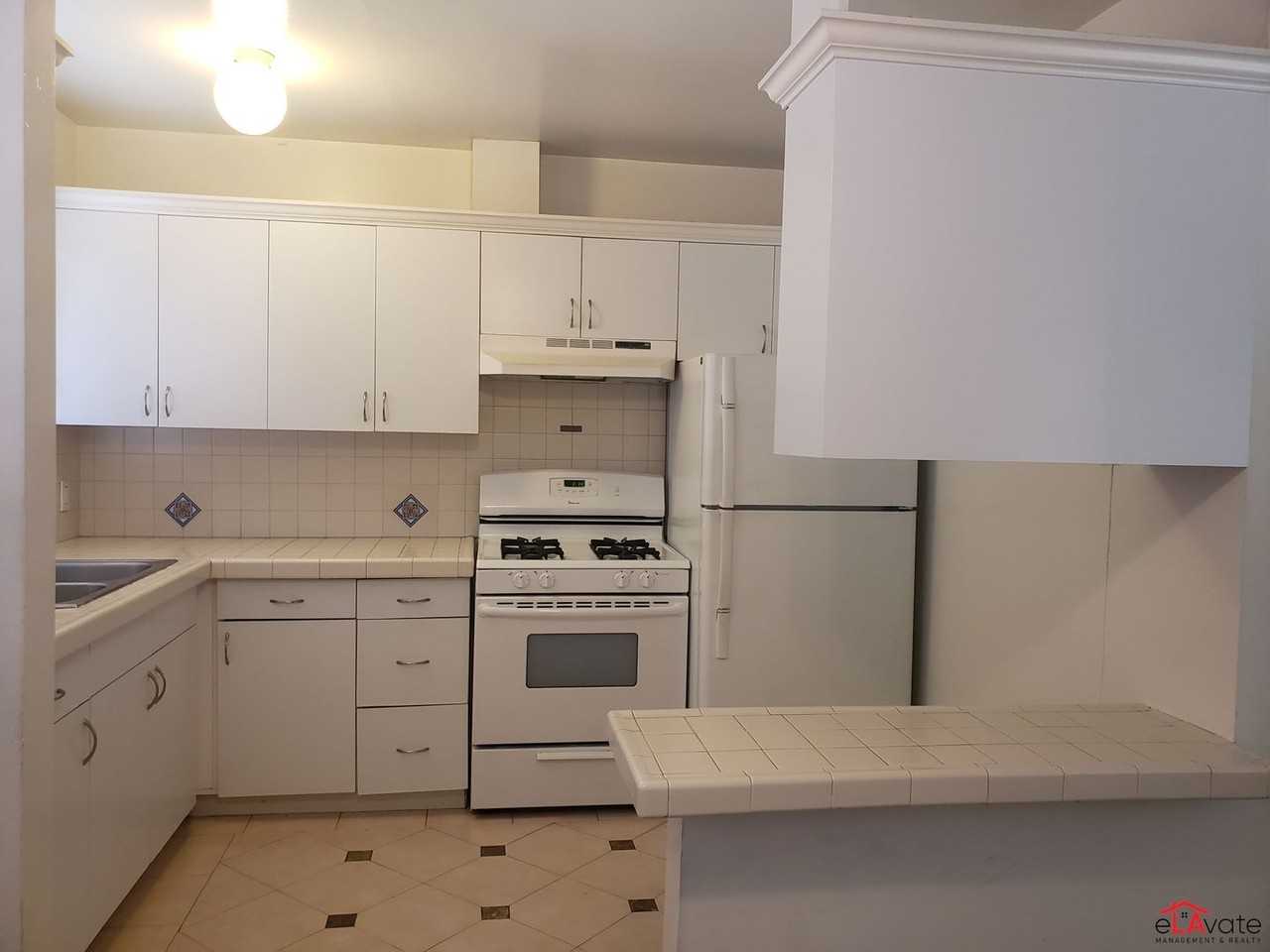 11820 Chandler Blvd. - Photo 2 of 8