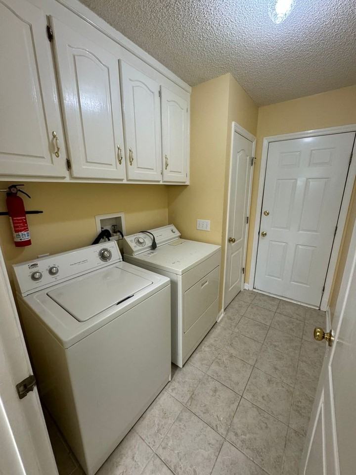 120 Palm Dr - Photo 4 of 14