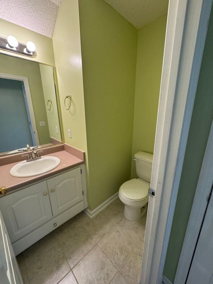 120 Palm Dr - Photo 7 of 14