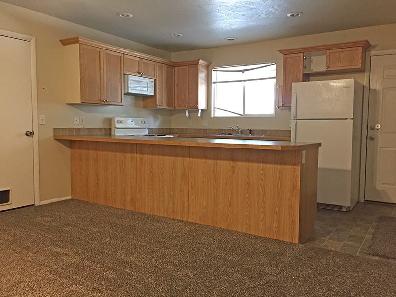 1416 S Vermont Ave - Photo 3 of 8