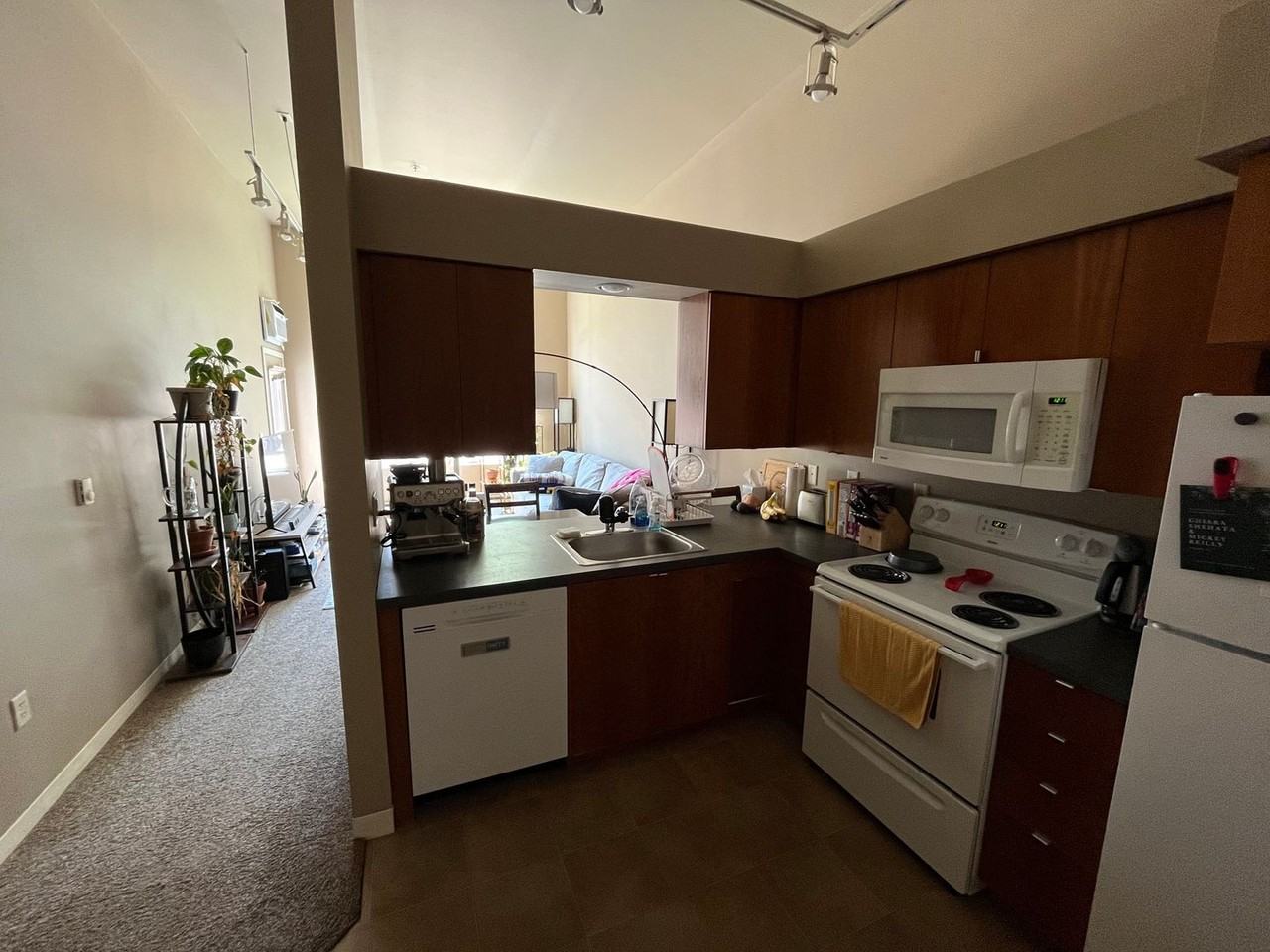 312 Wisconsin Street - Photo 6 of 18