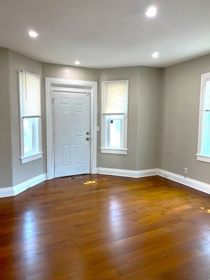 244 Veazie St - Photo 3 of 10