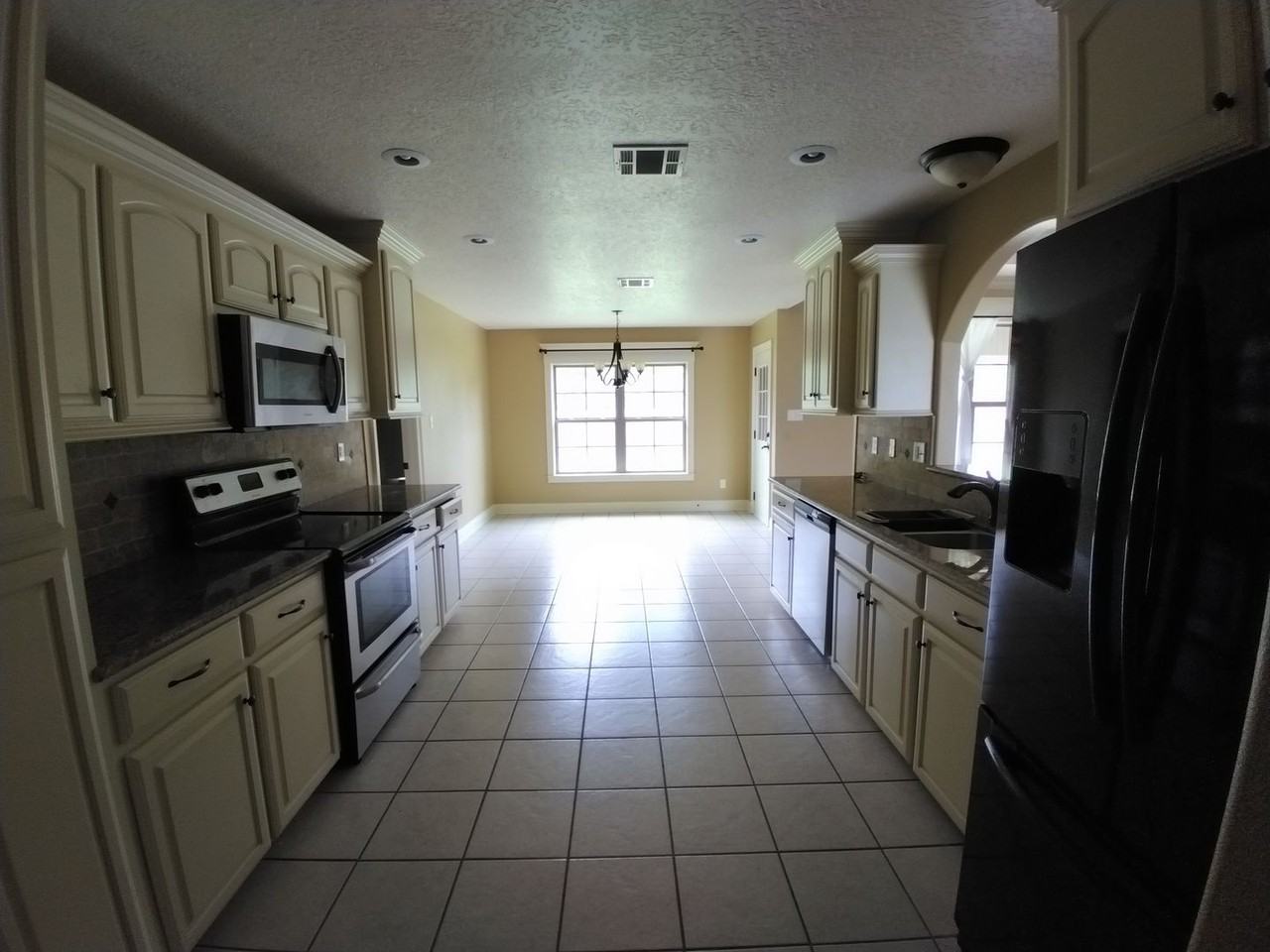 317 Barbara Dr - Photo 4 of 10